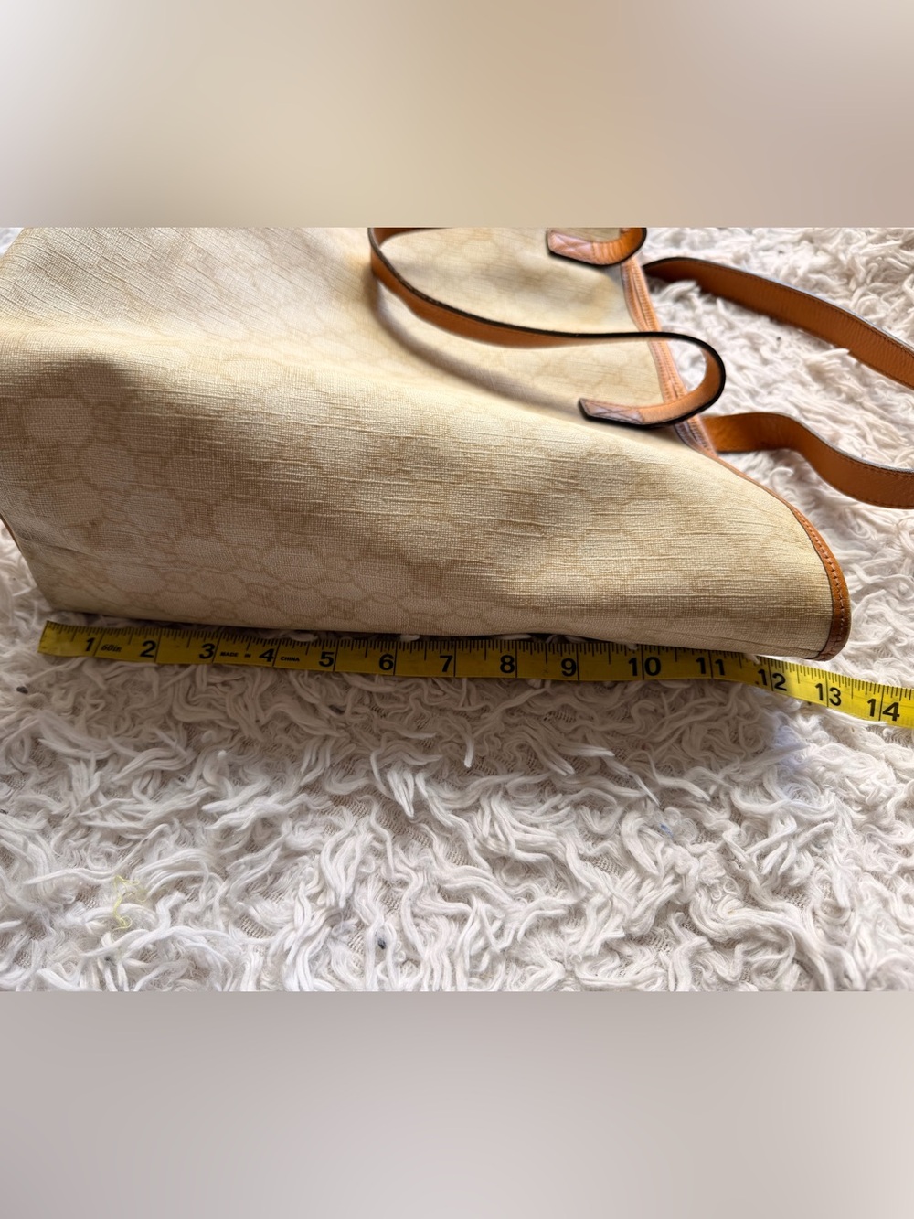 Gucci GG Supreme Tote - Picture 13 of 16